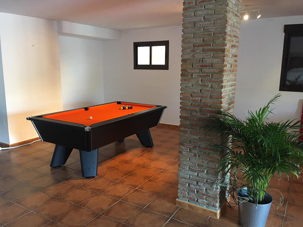 Black 7ft Pool Table with red cloth
