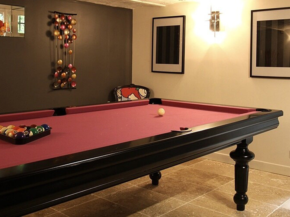 Stunning Jubilee 7ft Pool table in black with red cloth